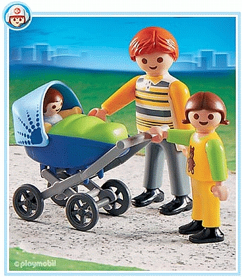 פליימוביל אבא ילדה ותינוק בעגלה פליימוביל 4408